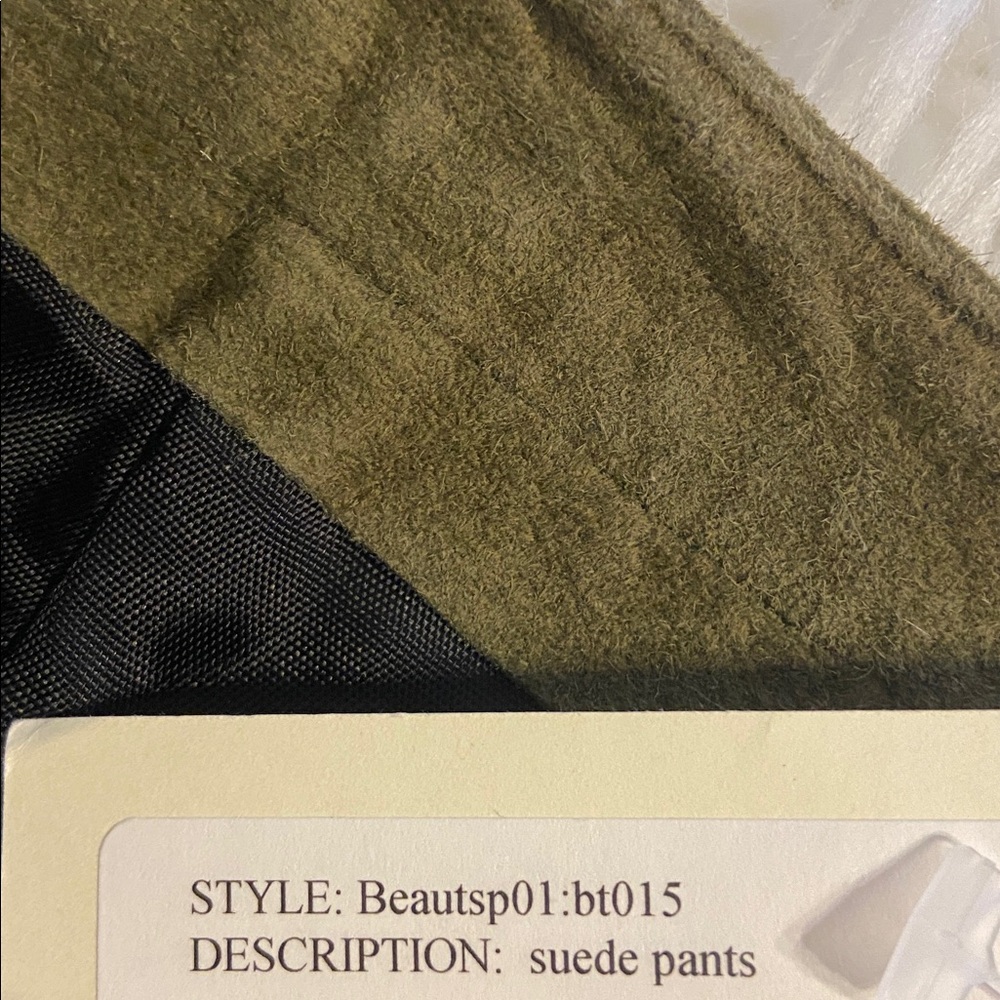 Beautiful People Stylish Olive color Women’s suede pants inseam 28” waist 28” - Picture 6 of 8